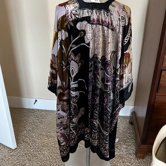 NWT Anthropologie Kimono - Picture 7 of 8